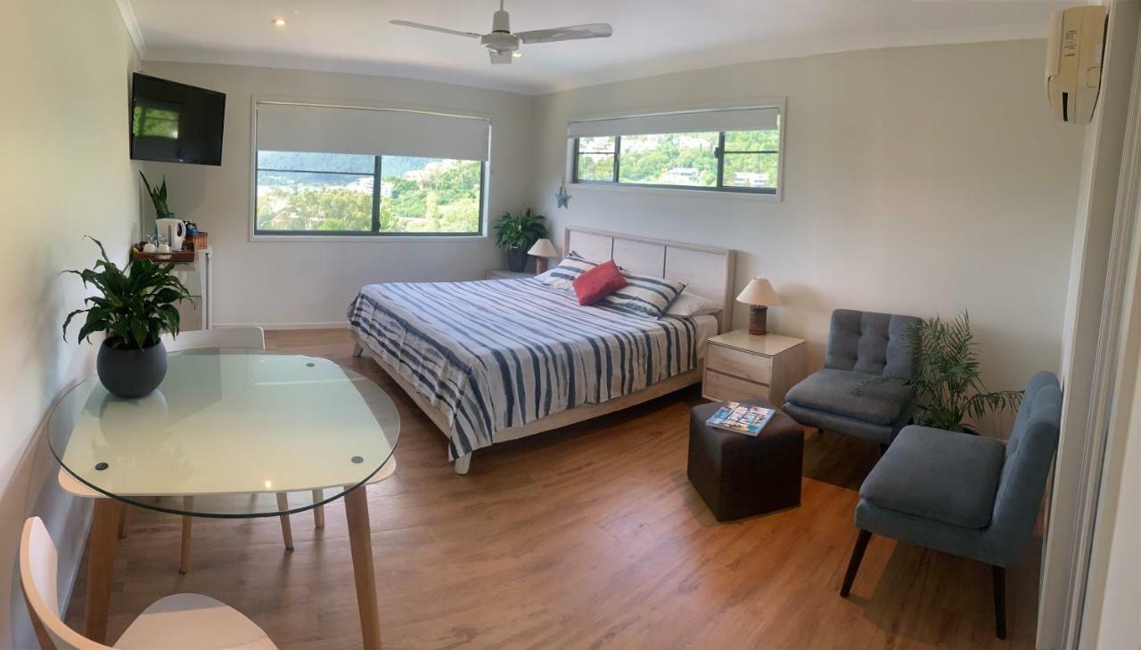 Island Views Bed and Breakfast Airlie Beach Eksteriør billede