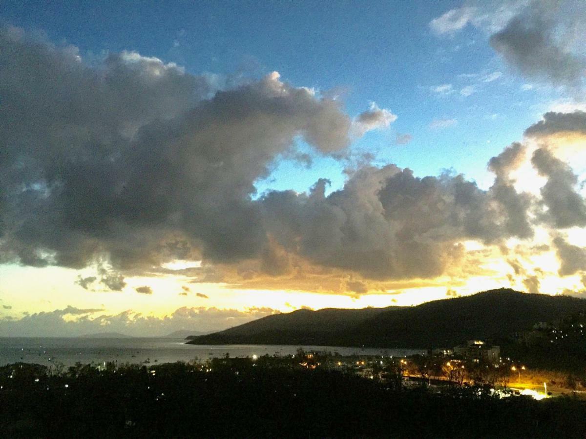 Island Views Bed and Breakfast Airlie Beach Eksteriør billede